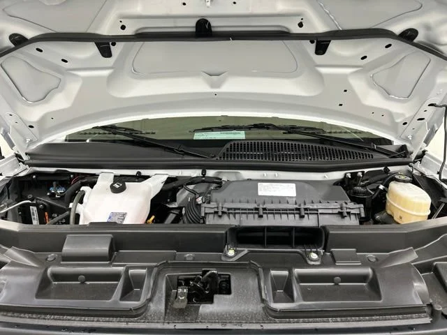 New 2026 Summit White Chevrolet WT image 12