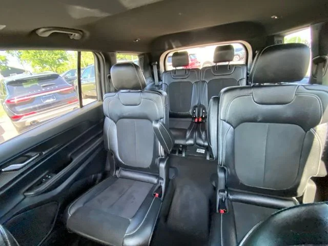 Used 2025 White Jeep Altitude X image 12