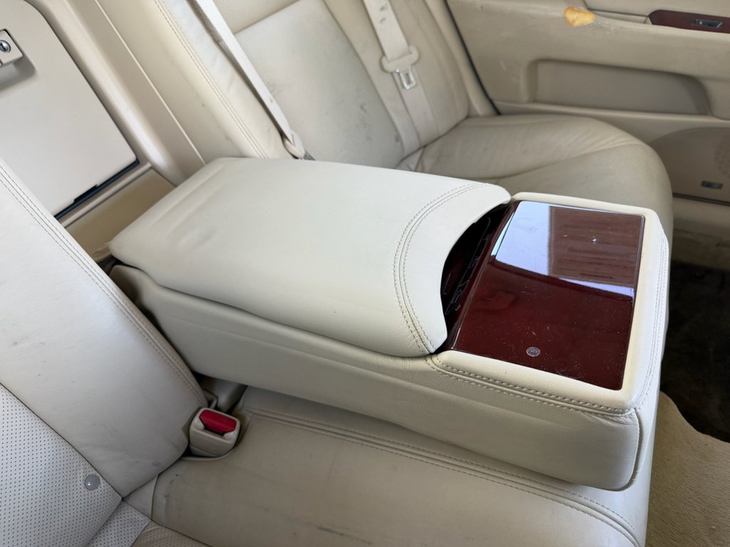 Used 2011 Starfire Pearl Lexus Base image 29