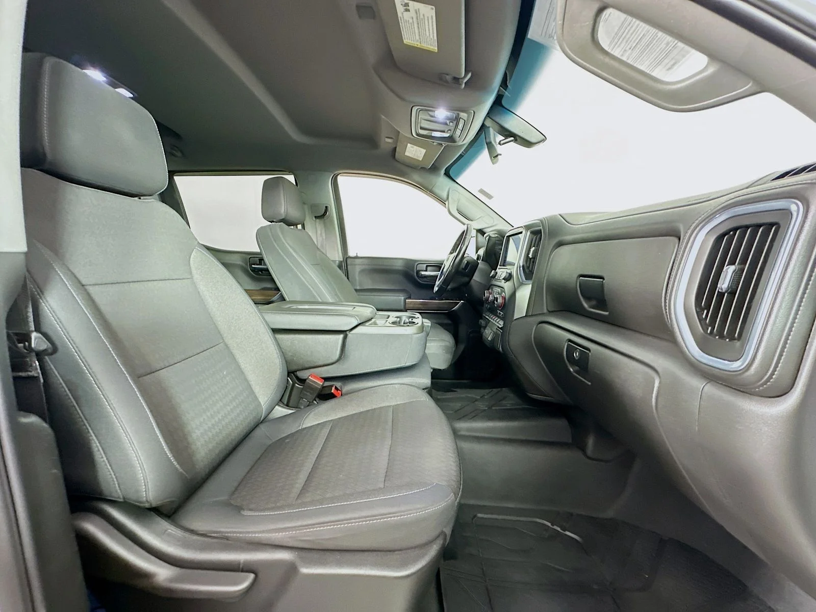 Used 2019 Summit White Chevrolet LT Trail Boss image 29