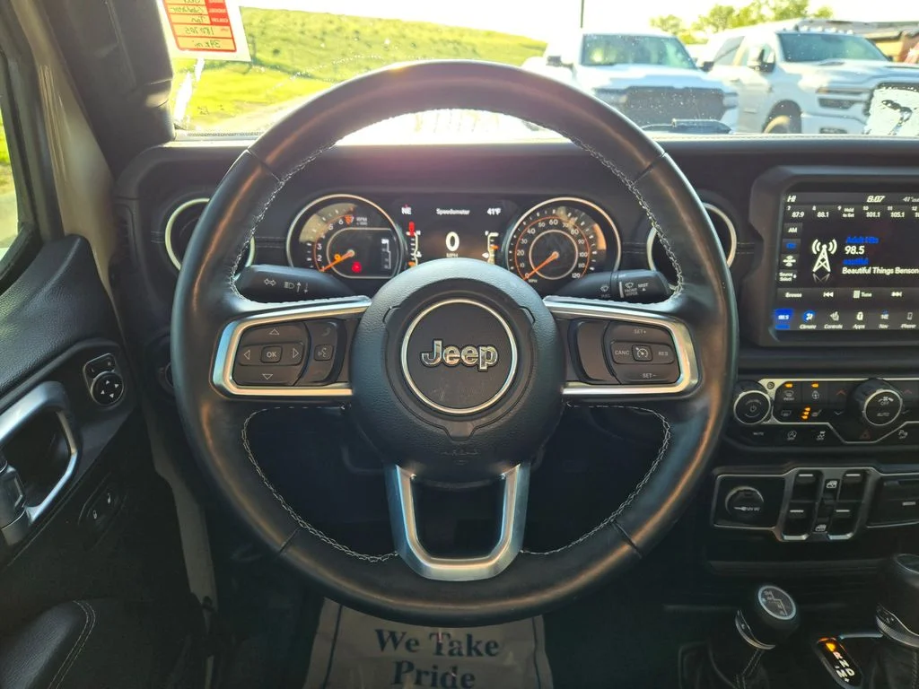 Used 2020 Beige Jeep Overland image 19