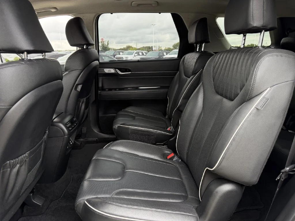 Used 2023 White Hyundai Limited image 26