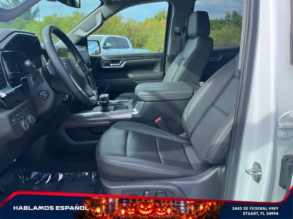 Certified Used 2025 Summit White Chevrolet LTZ image 9