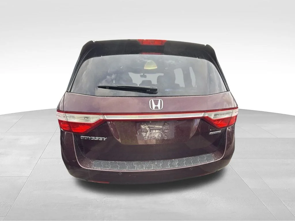 Used 2011  Honda Touring Elite image 3