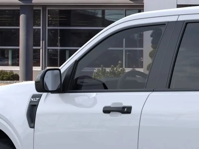 New 2026 Oxford White Ford XLT image 21