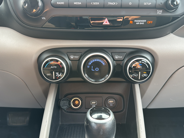 Used 2020 Blue Hyundai SEL image 18