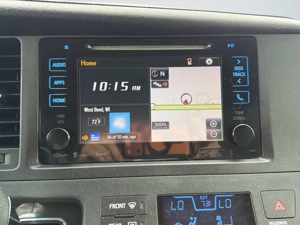 Used 2016 Black Toyota XLE image 14