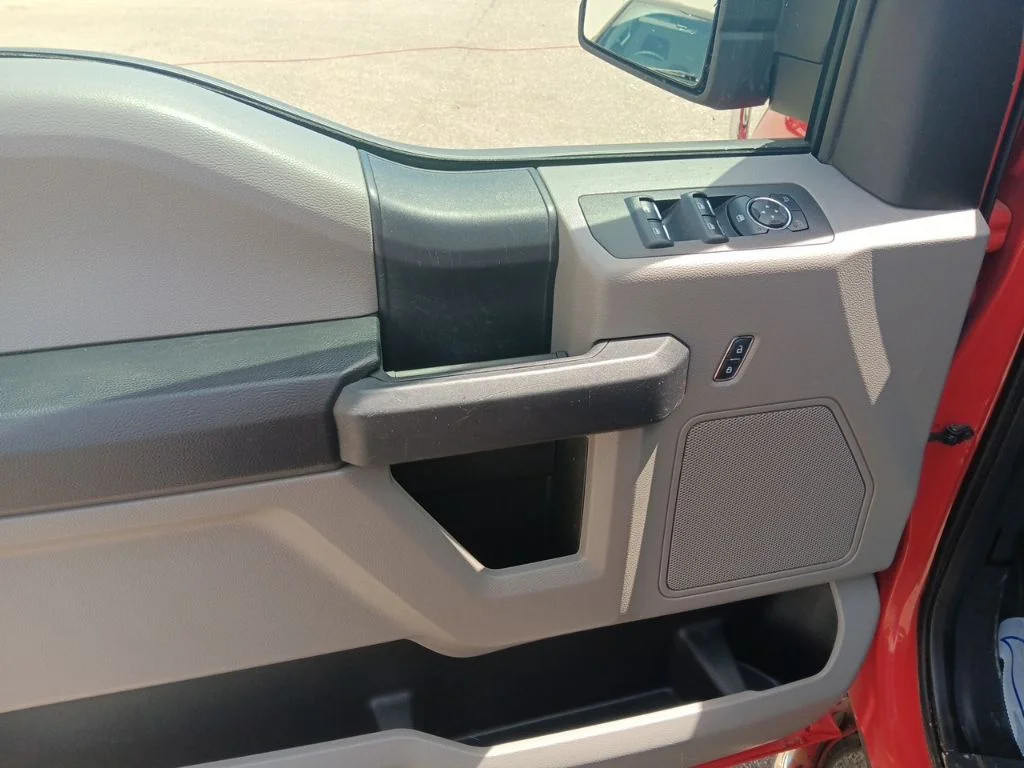 Used 2016 Race Red Ford XL image 15
