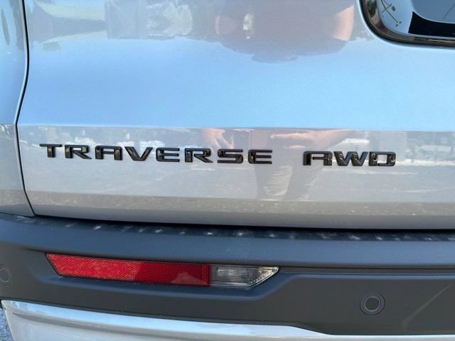 2027 Chevrolet Traverse Z71 - Photo 13