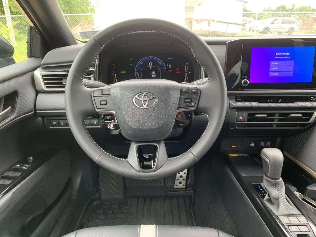 Used 2026  Toyota SE image 17