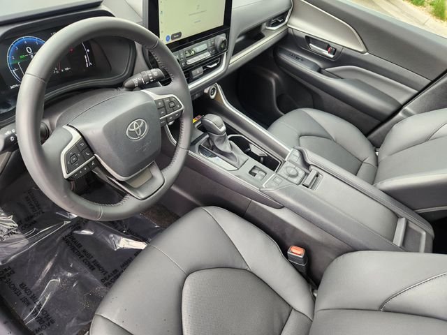 Used 2025 Black Toyota XLE image 7
