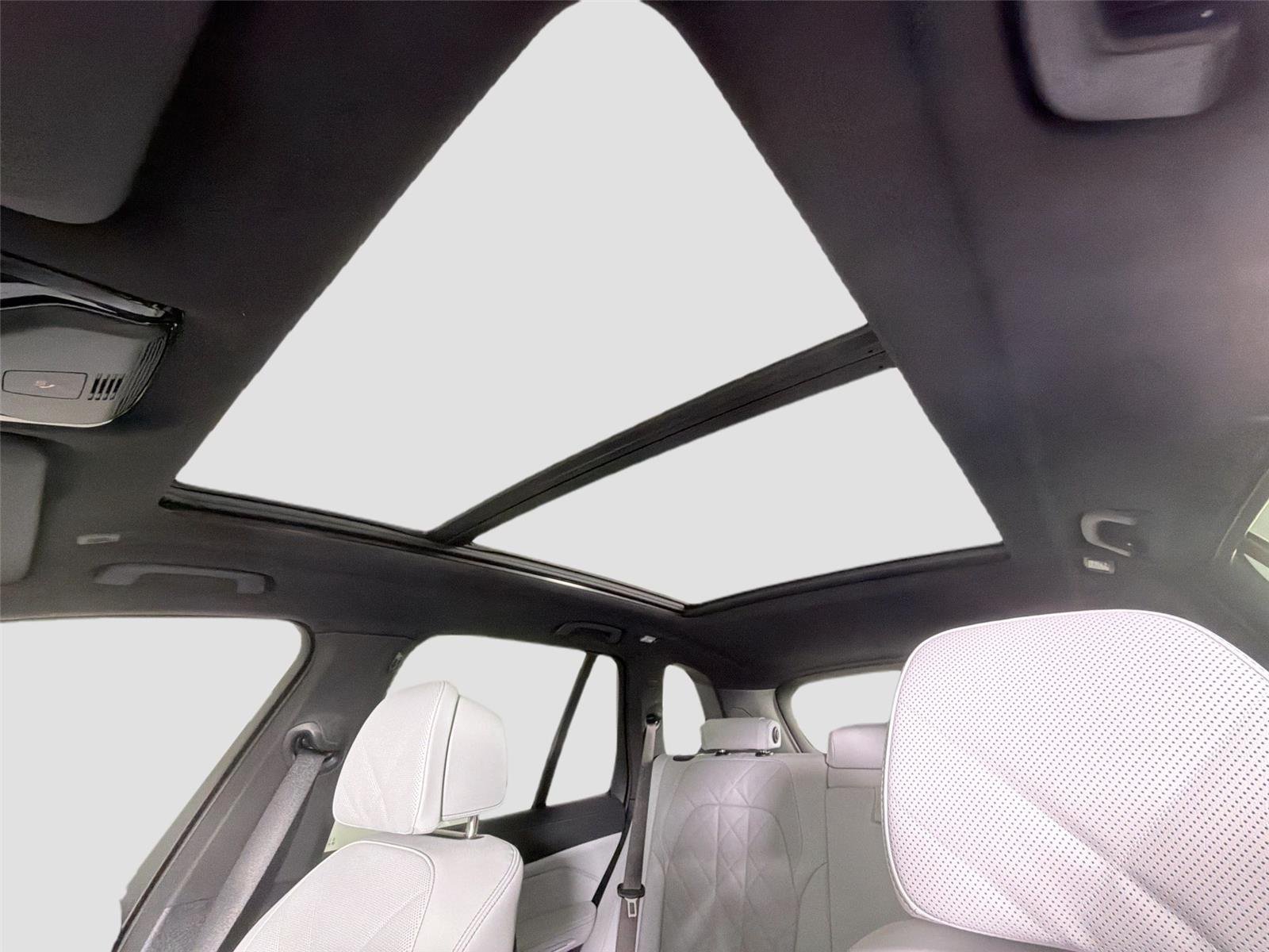 New 2026 Alpine White BMW xDrive40i image 21