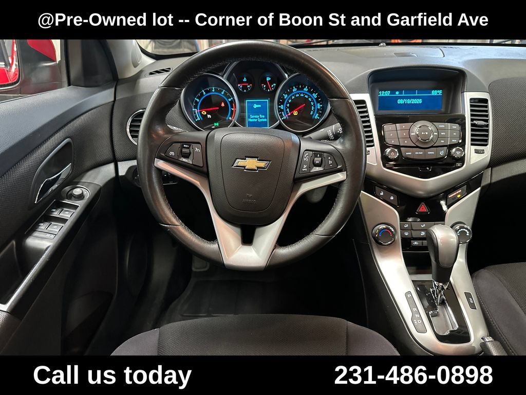 Used 2014 RED HOT Chevrolet 1LT image 19
