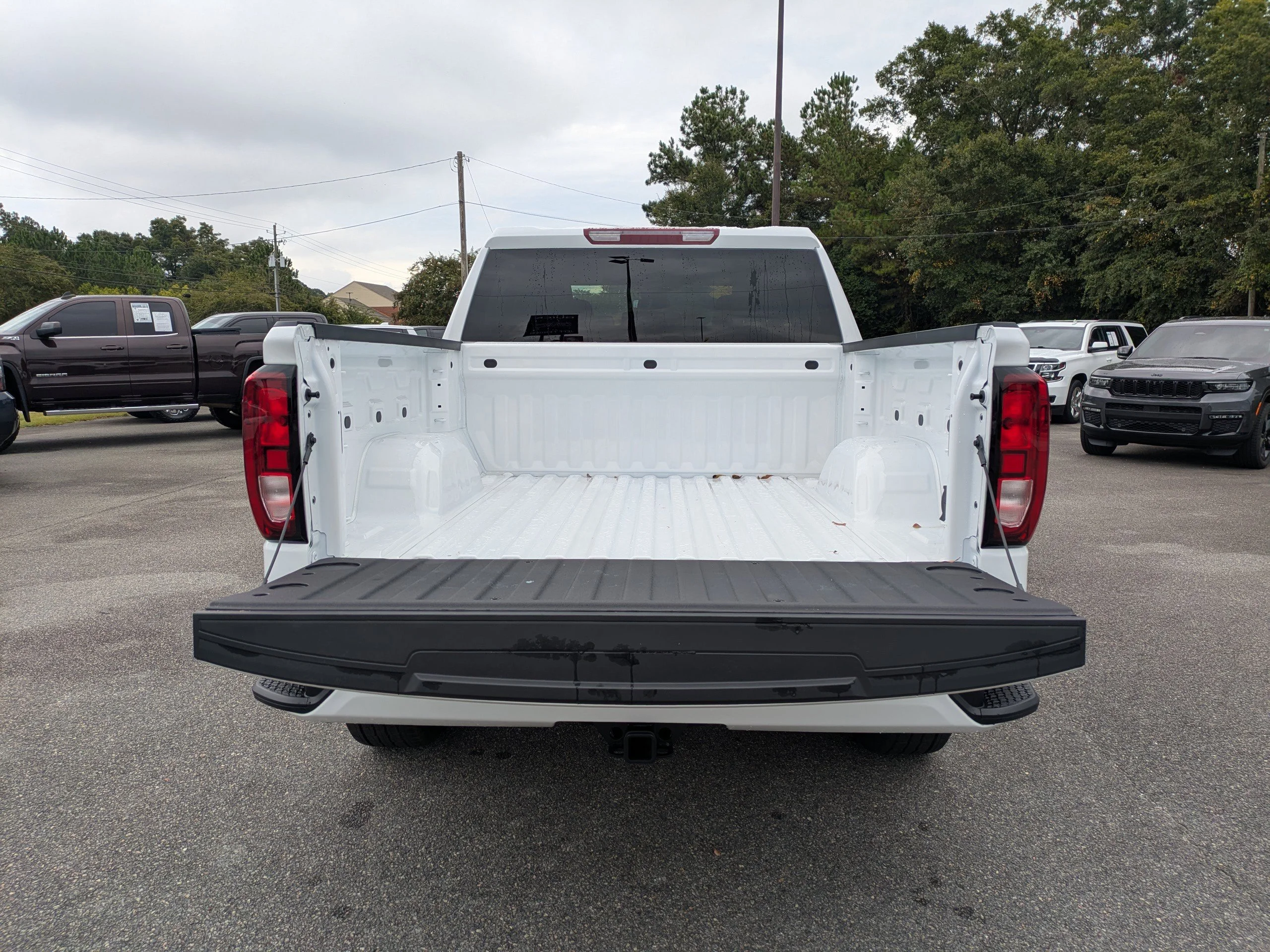 2025 GMC Sierra 1500 Pro - Photo 13