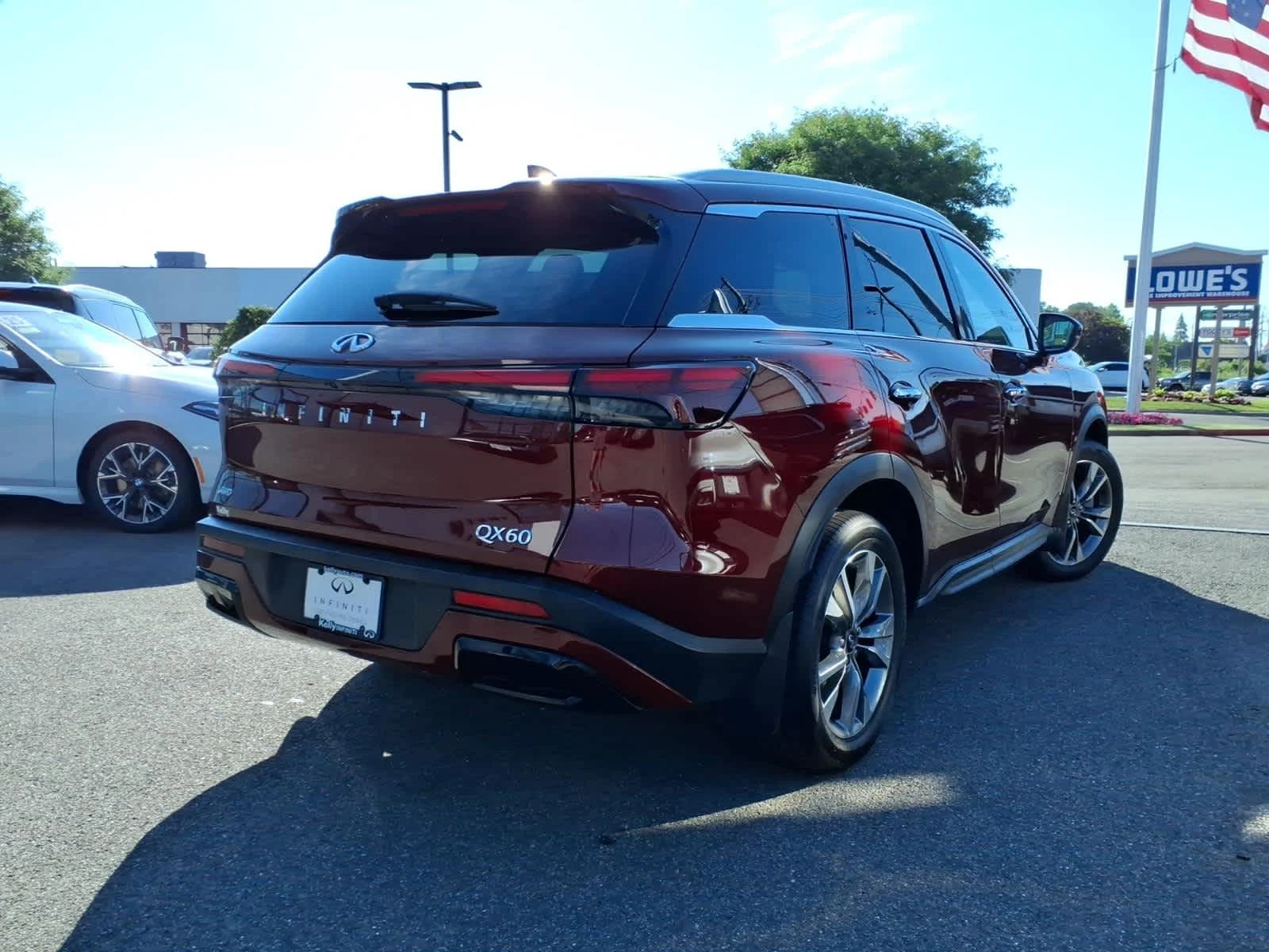 Certified Used 2023 Deep Bordeaux INFINITI LUXE image 4