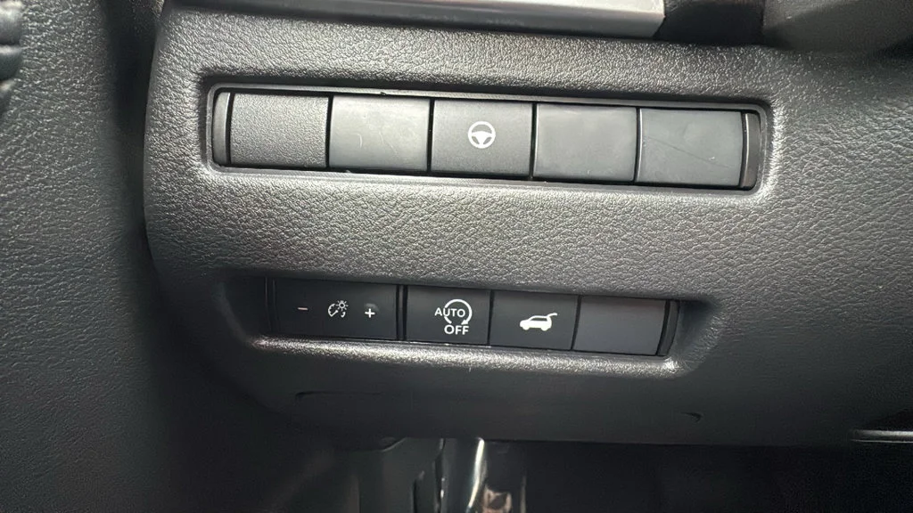 2024 Nissan Rogue SV - Photo 30