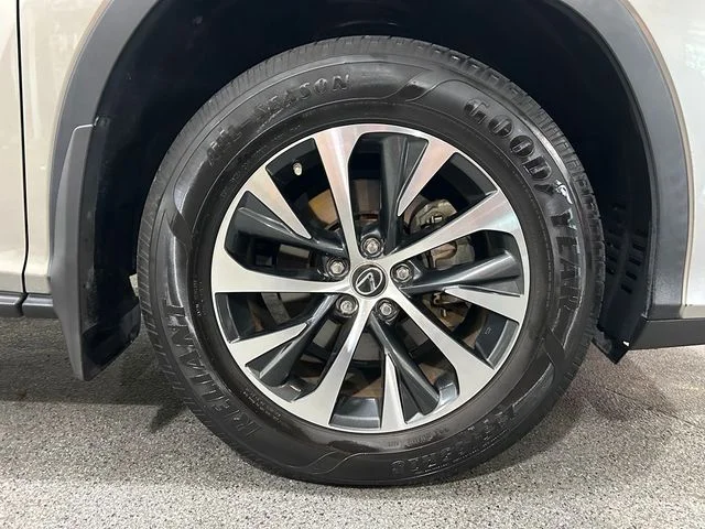 Used 2022 Silver Lexus 350 image 12