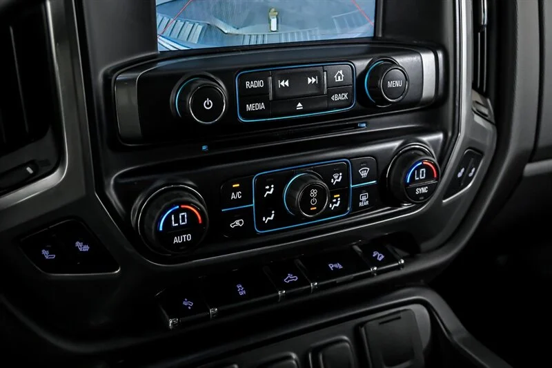Used 2015 Deep Ocean Blue Metallic Chevrolet LT Z71 image 25
