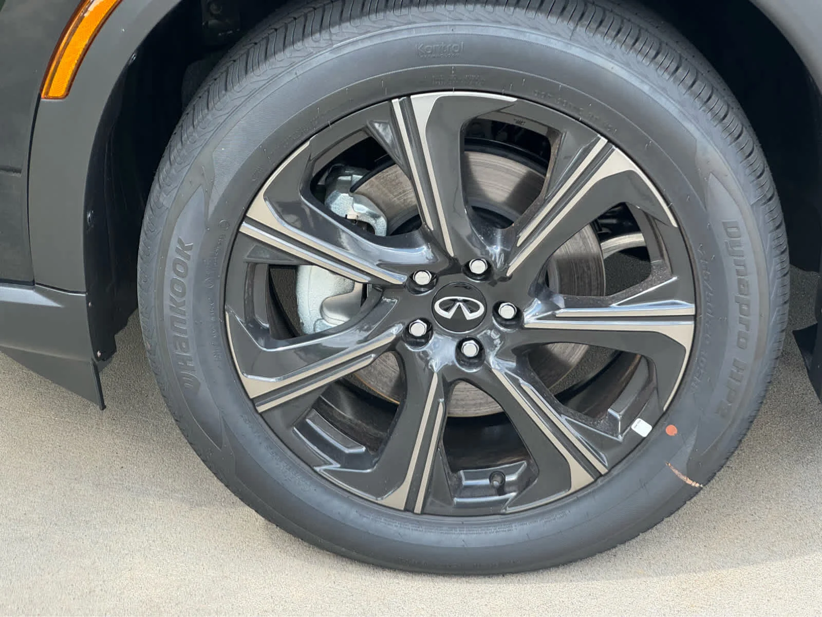 New 2027 MINERAL BLACK INFINITI Autograph AWD image 7