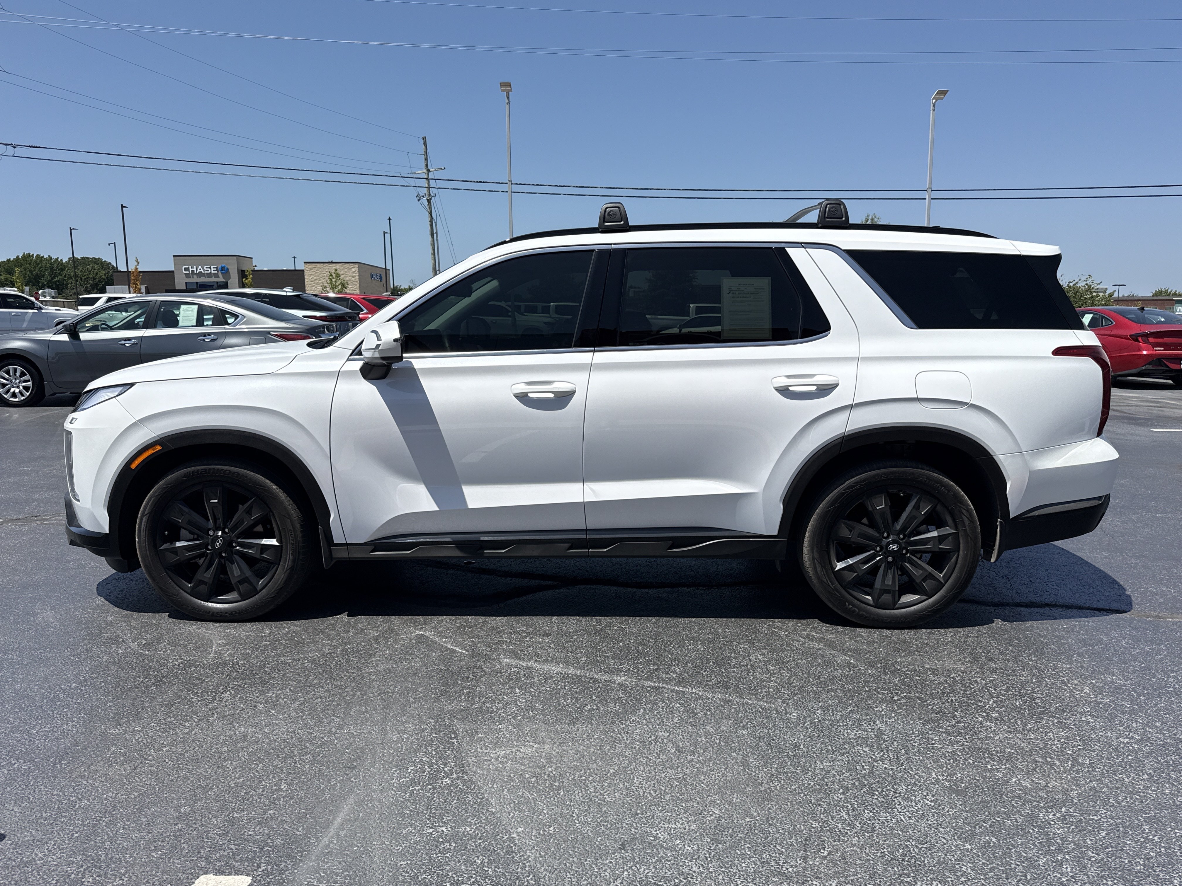 Used 2025 Hyper White Hyundai XRT AWD image 14