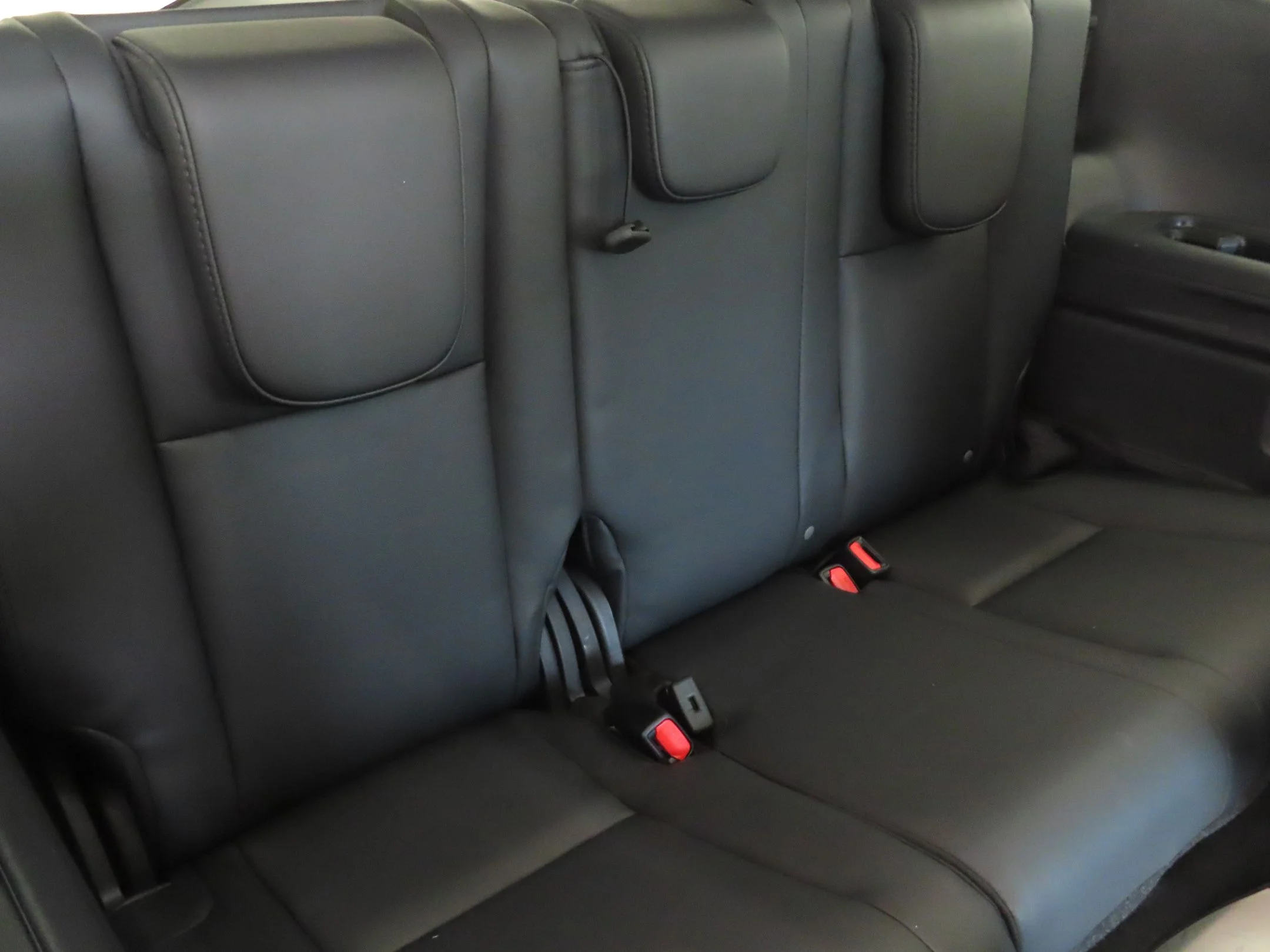Certified Used 2025 White Subaru Onyx Edition Touring image 25