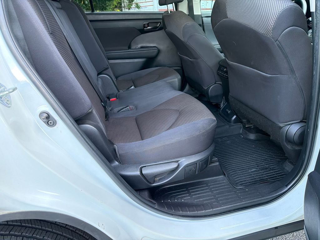 Used 2022 Beige Toyota L image 15