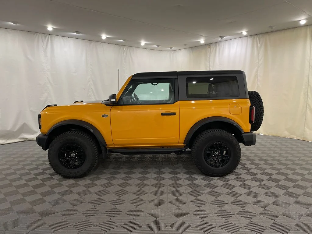Used 2022 CYBER ORANGE MET TRI-COAT Ford Wildtrak image 9