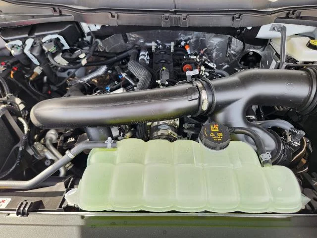 New 2026 Oxford White Ford XLT image 45