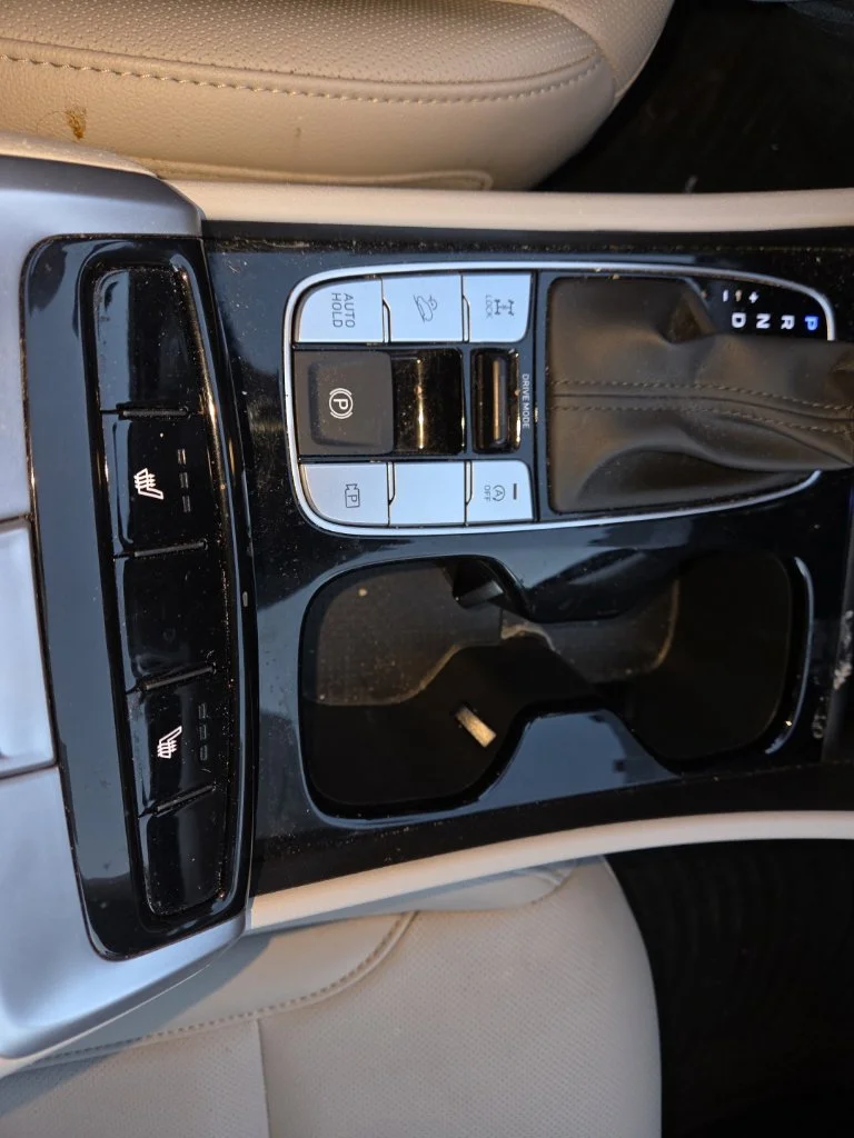 Used 2024 Gray Hyundai SEL image 12