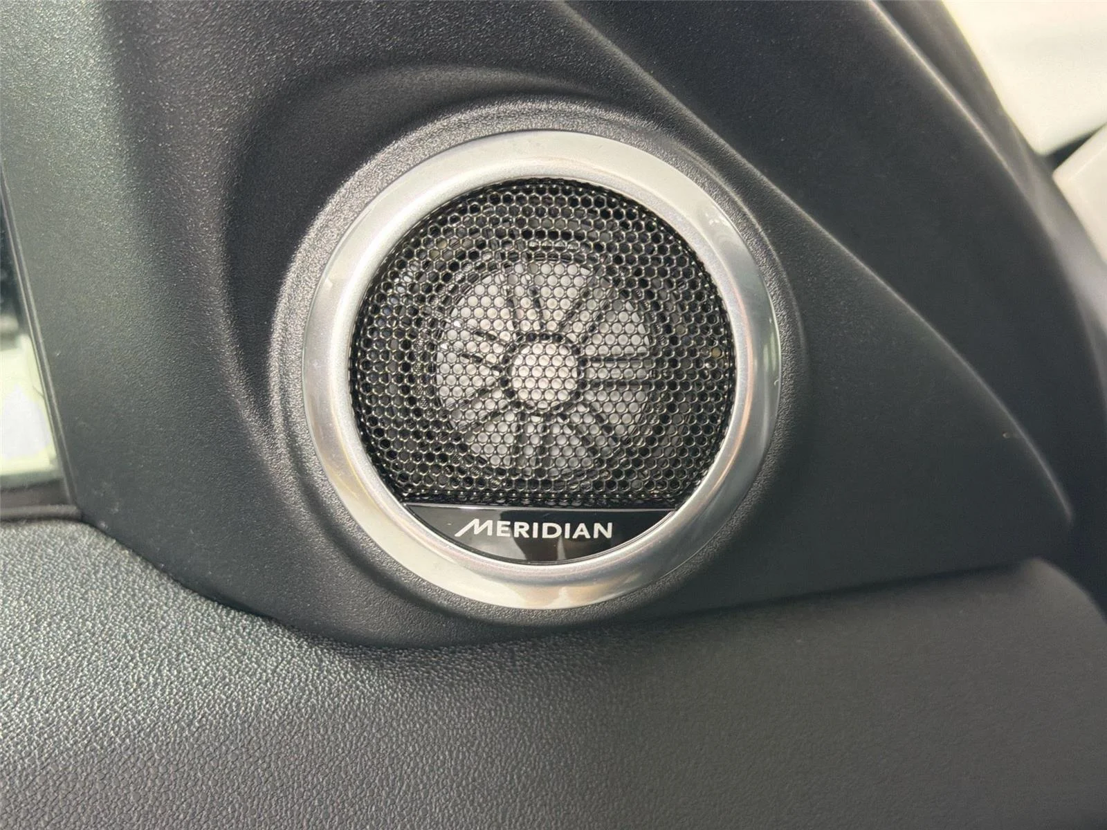 Used 2025 Tribeca Blue Land Rover Core S P250 image 18
