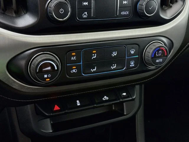 Used 2022 Black GMC Elevation image 16