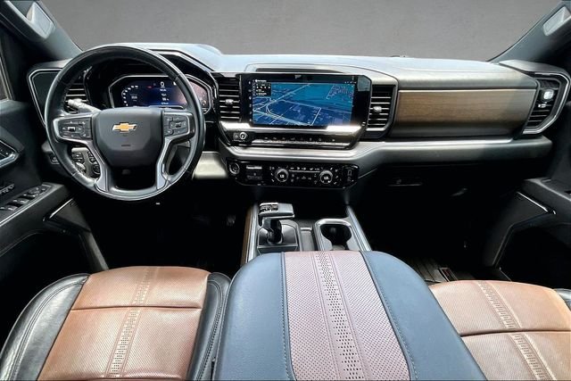 Used 2023 Black Chevrolet High Country image 12