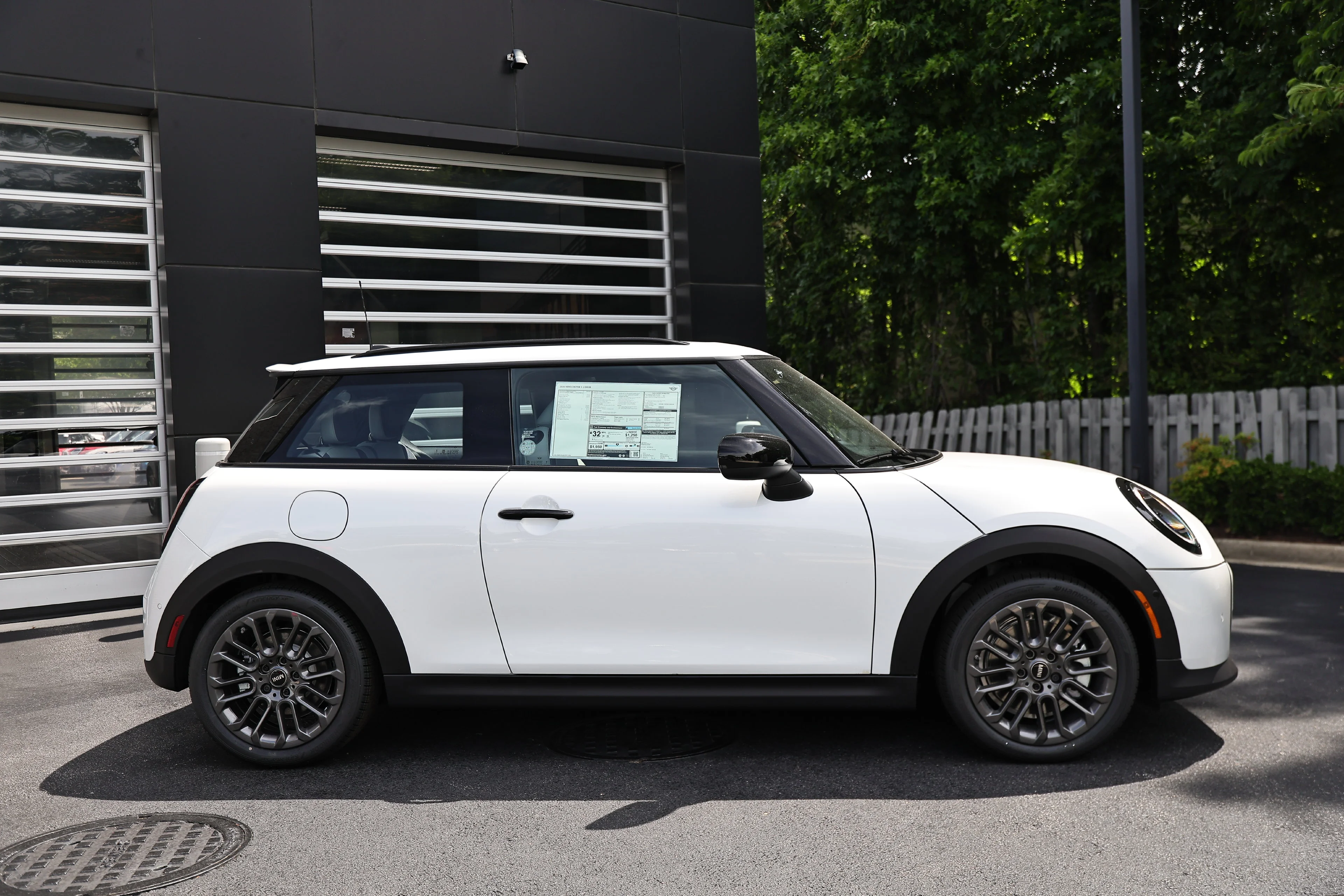 New 2026 White Metallic MINI  image 4