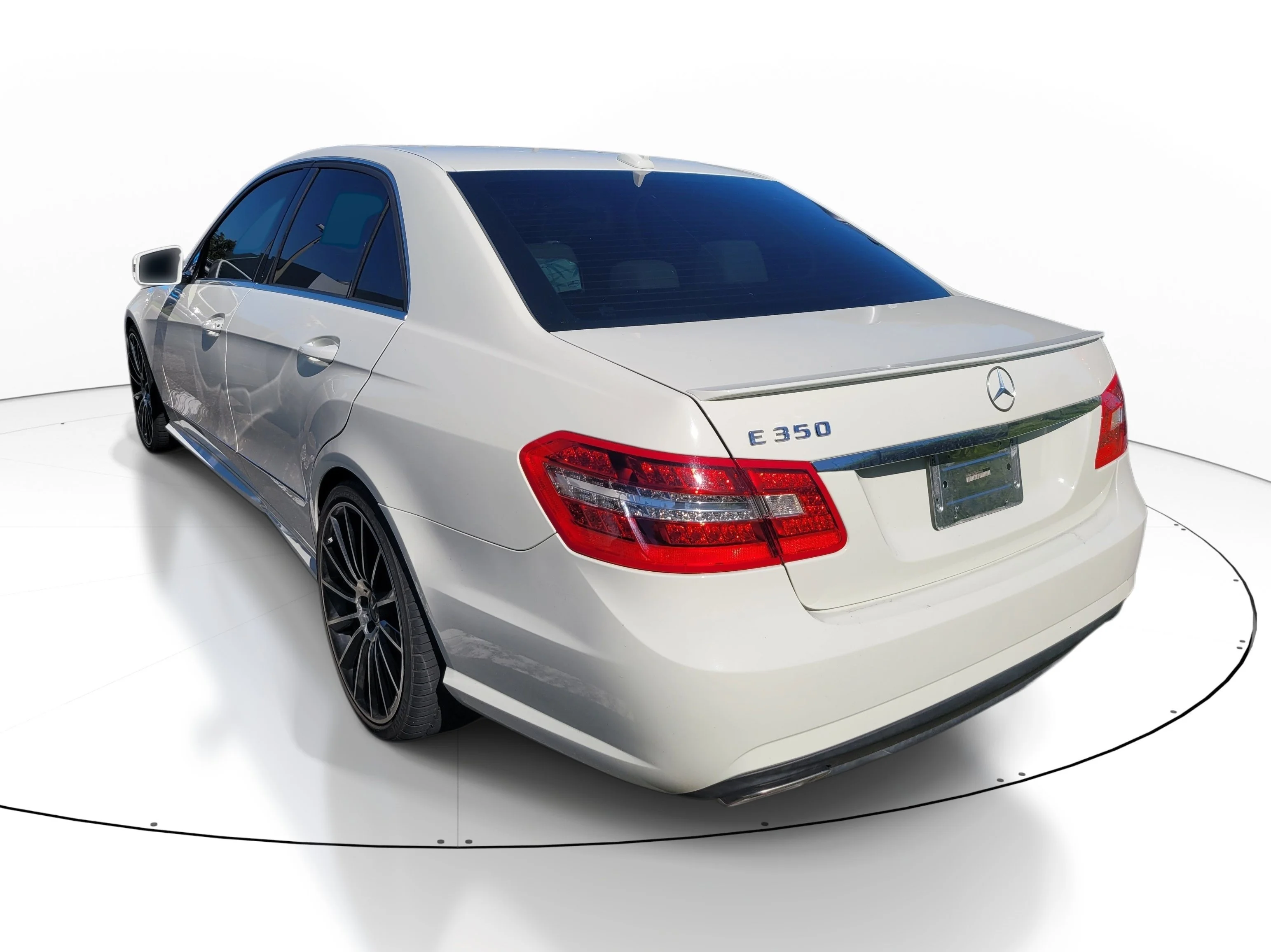 Used 2011  Mercedes-Benz E 350 image 6
