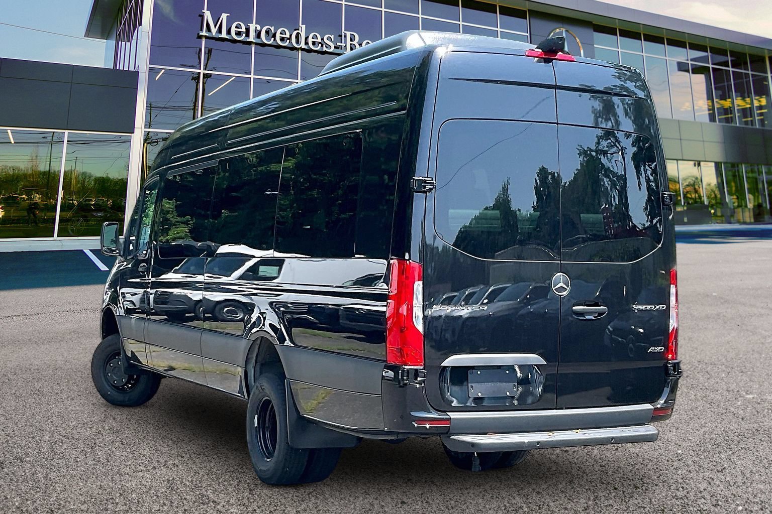 New 2026 Obsidian Black Metallic Mercedes-Benz Cargo 170 WB image 15