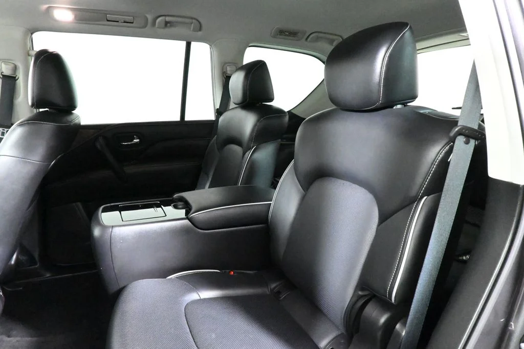 Certified Used 2023 Gray INFINITI Premium Select image 4