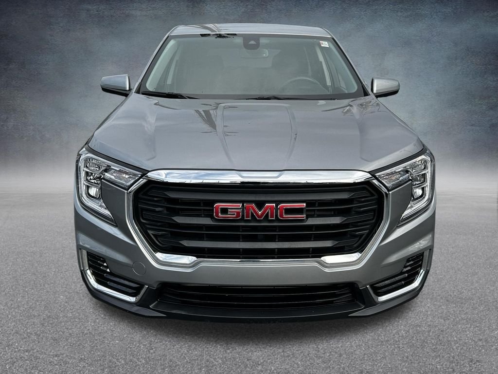 Used 2023 Sterling Metallic GMC SLE image 7