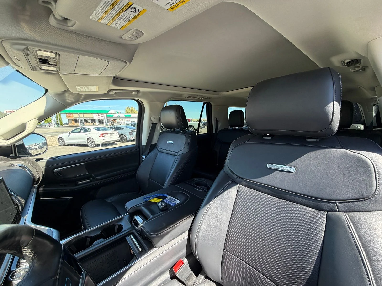 Used 2025 White Ford Platinum image 7