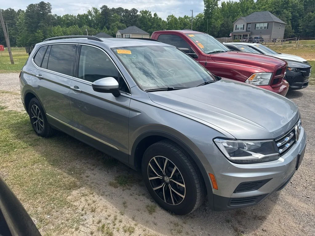 2021 Volkswagen Tiguan 2.0T SE 4Motion's photo