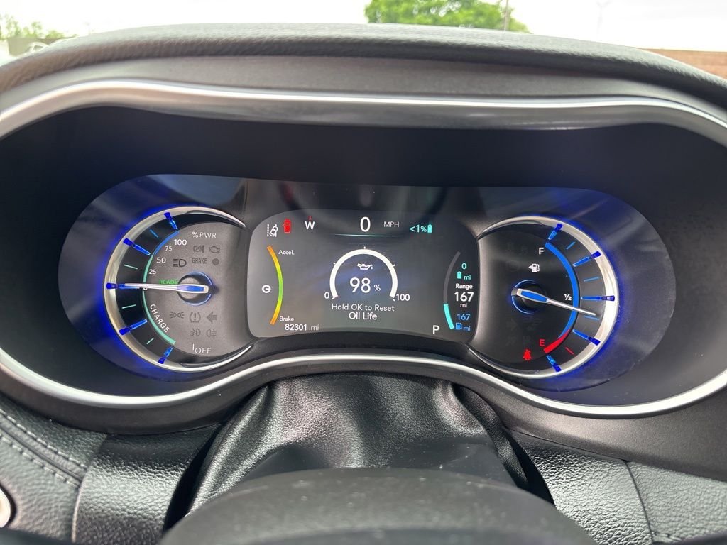 2020 Chrysler Pacifica Hybrid Limited - Photo 24