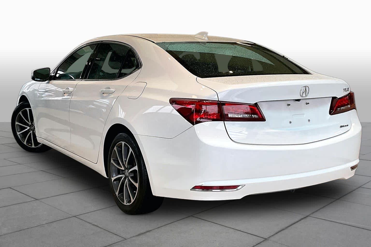 Used 2015 Bellanova White Pearl Acura V6 Tech image 12