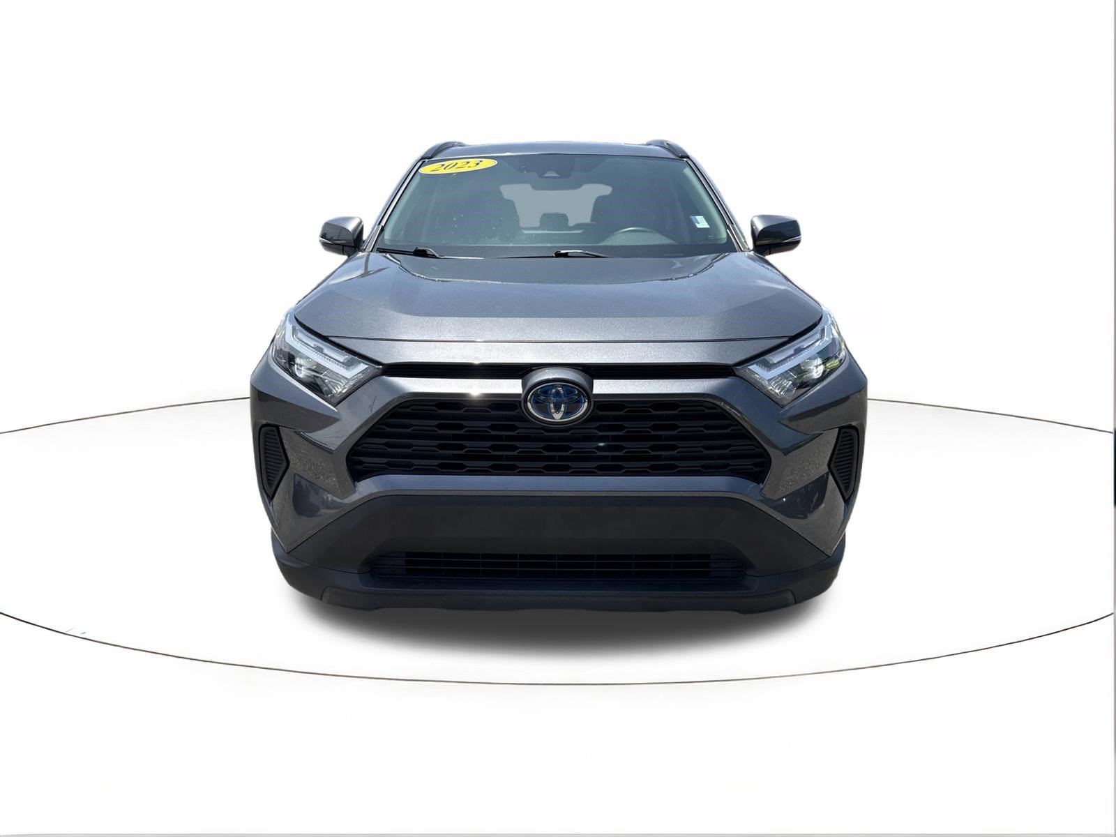 2023 Toyota RAV4 XLE - Photo 8