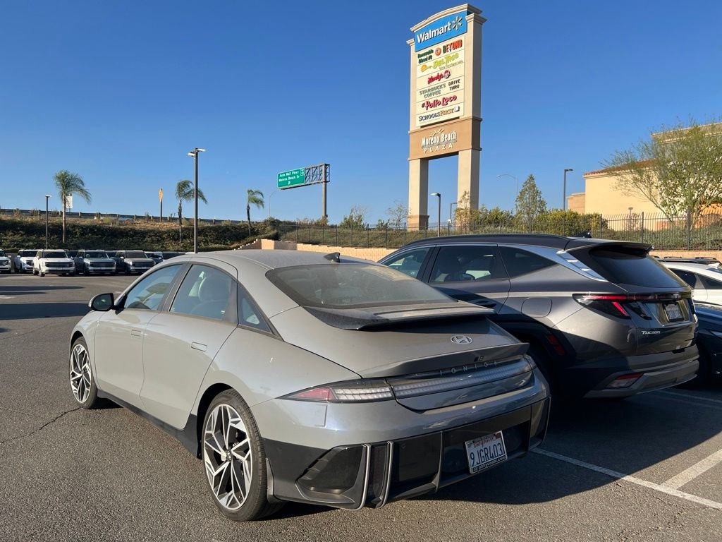 Certified Used 2023 Blue Hyundai SEL image 6