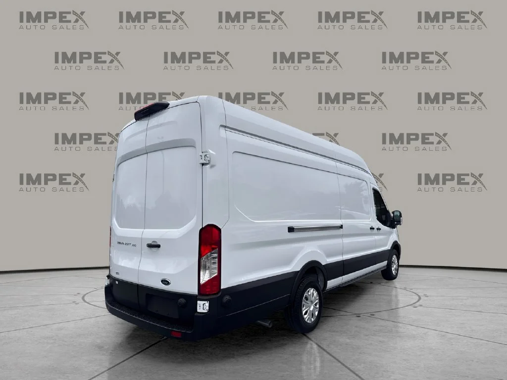 Used 2025 White Ford Base image 5