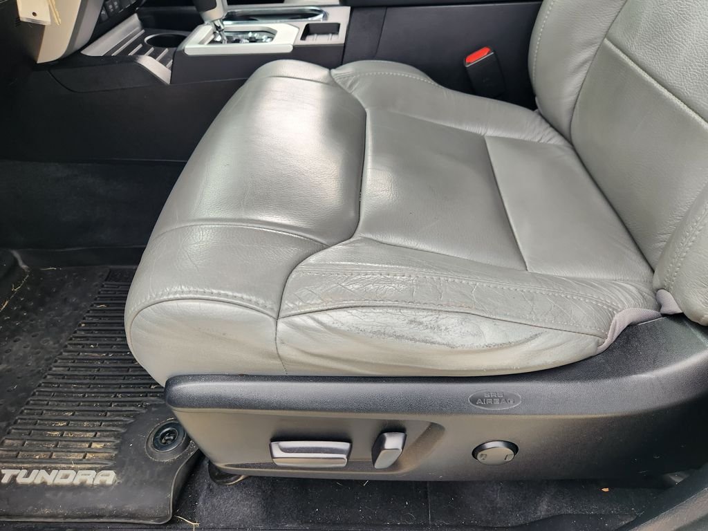 Used 2020 Super White Toyota SR5 image 24