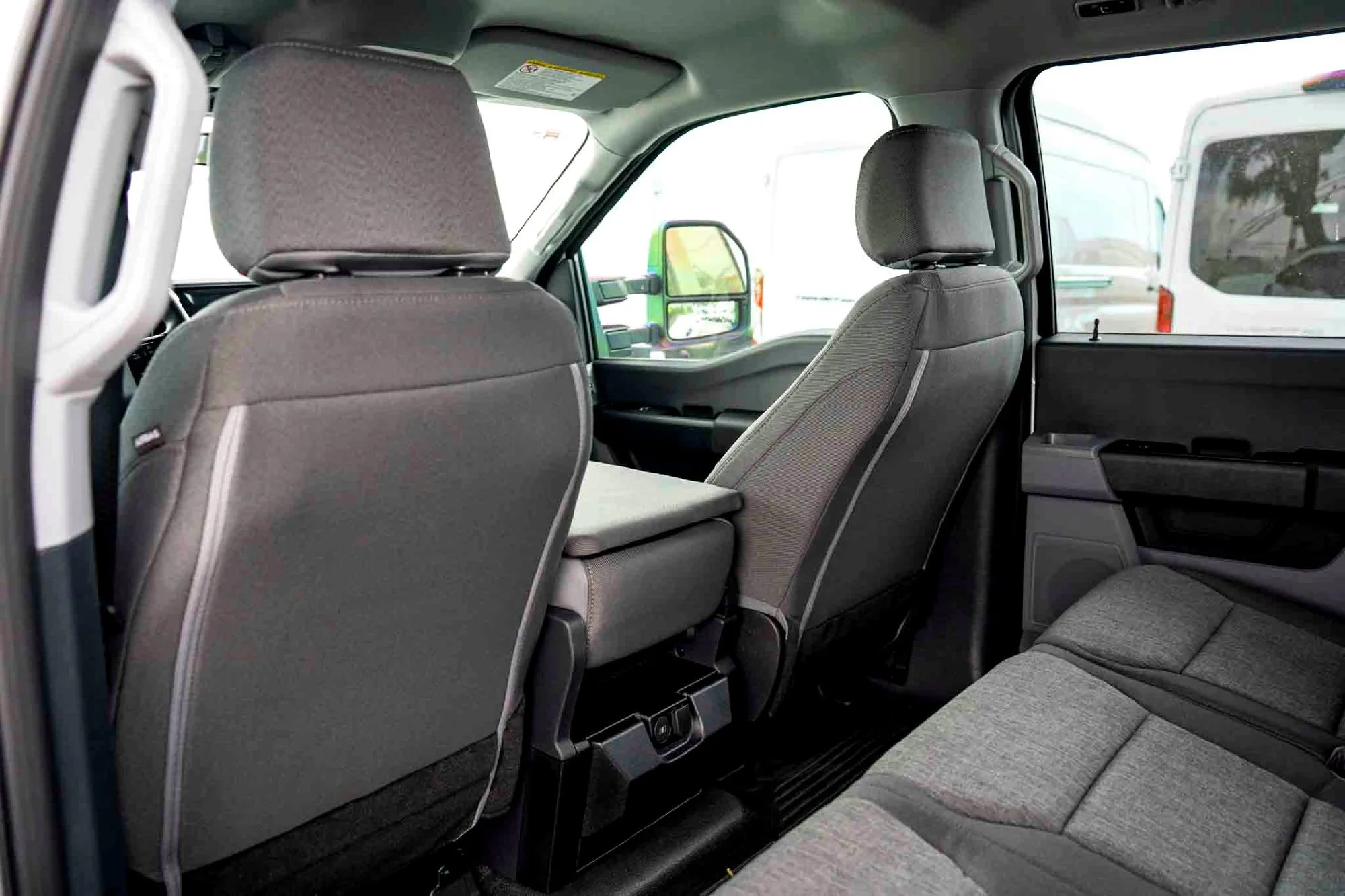 New 2026 Oxford White Ford XL image 19