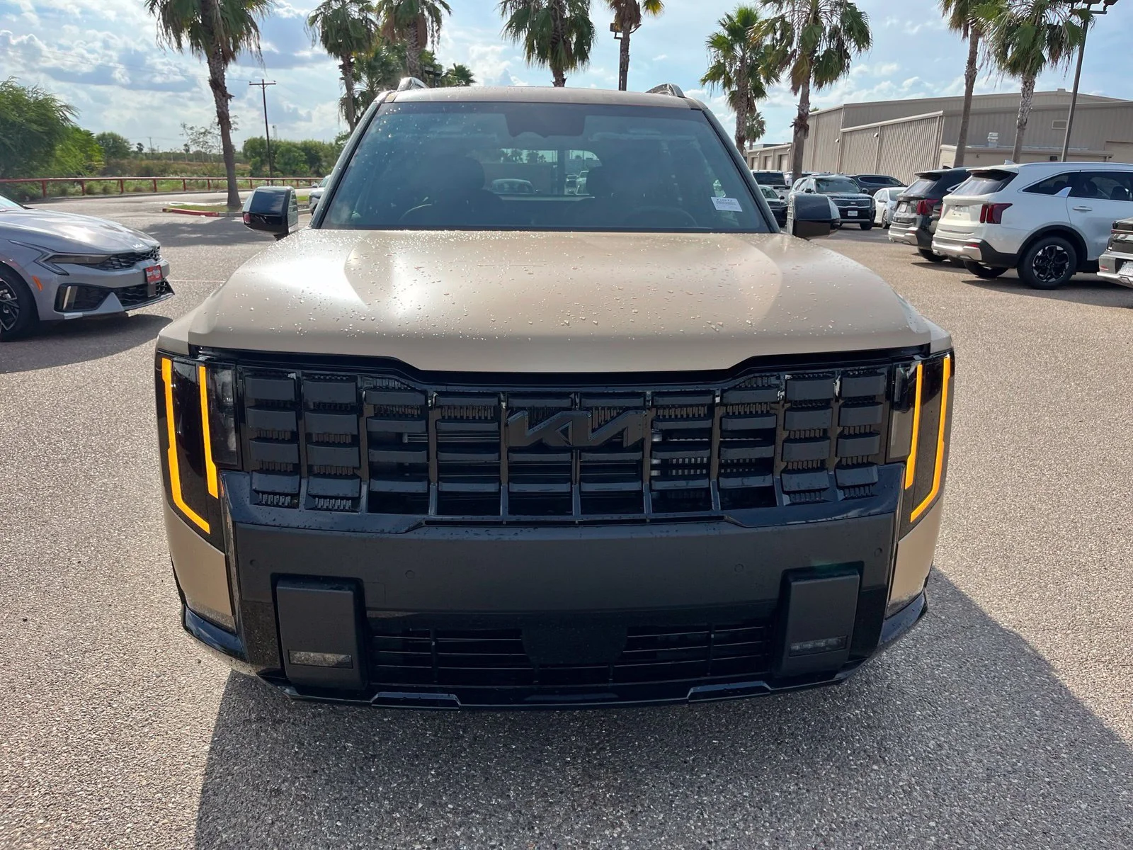 New 2027  Kia X-Line EX image 2