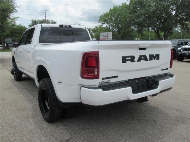 New 2026 Bright White Clear-Coat Exterior Paint RAM LARAMIE image 5