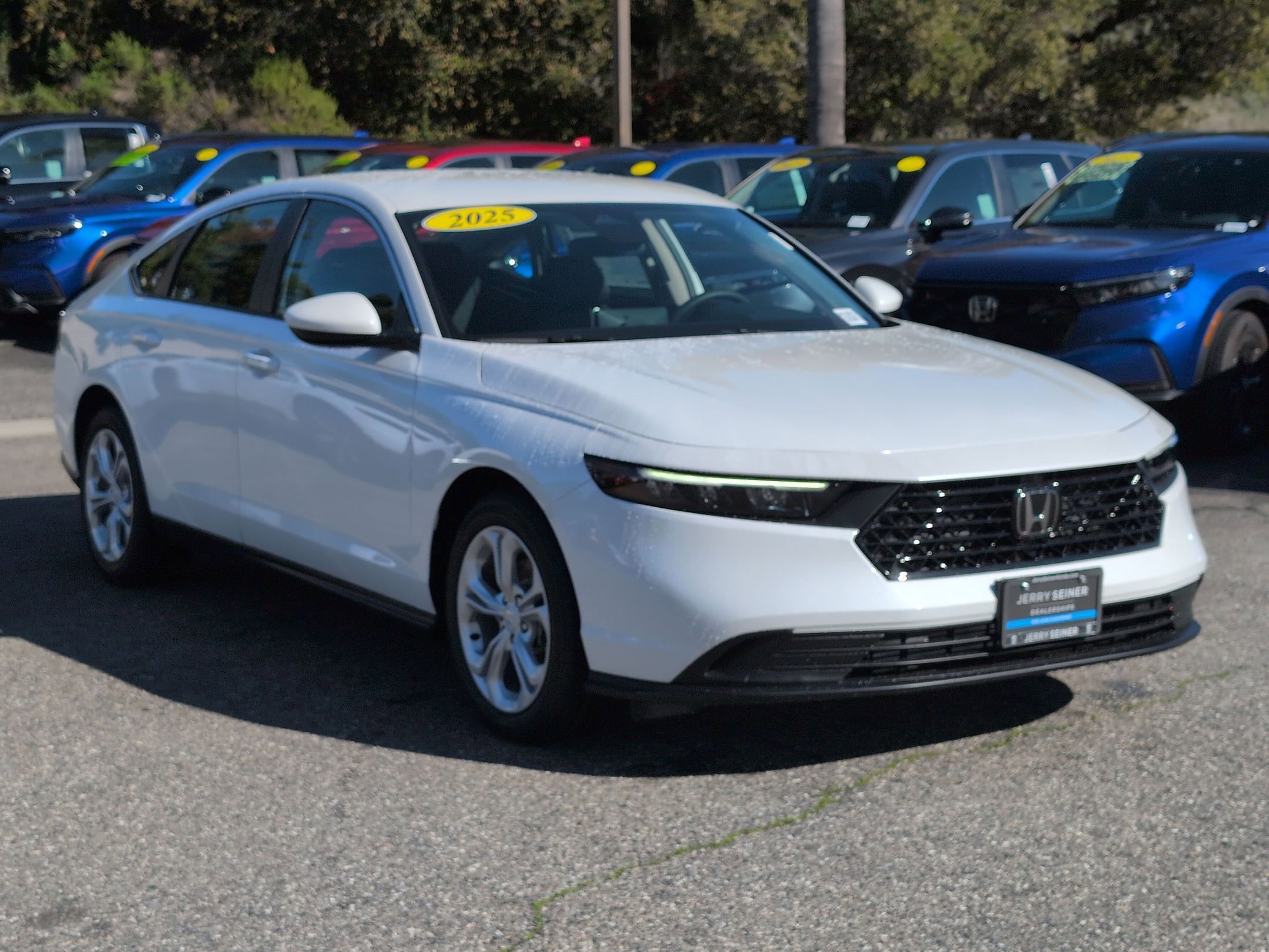 2025 Honda Accord LX - Photo 7