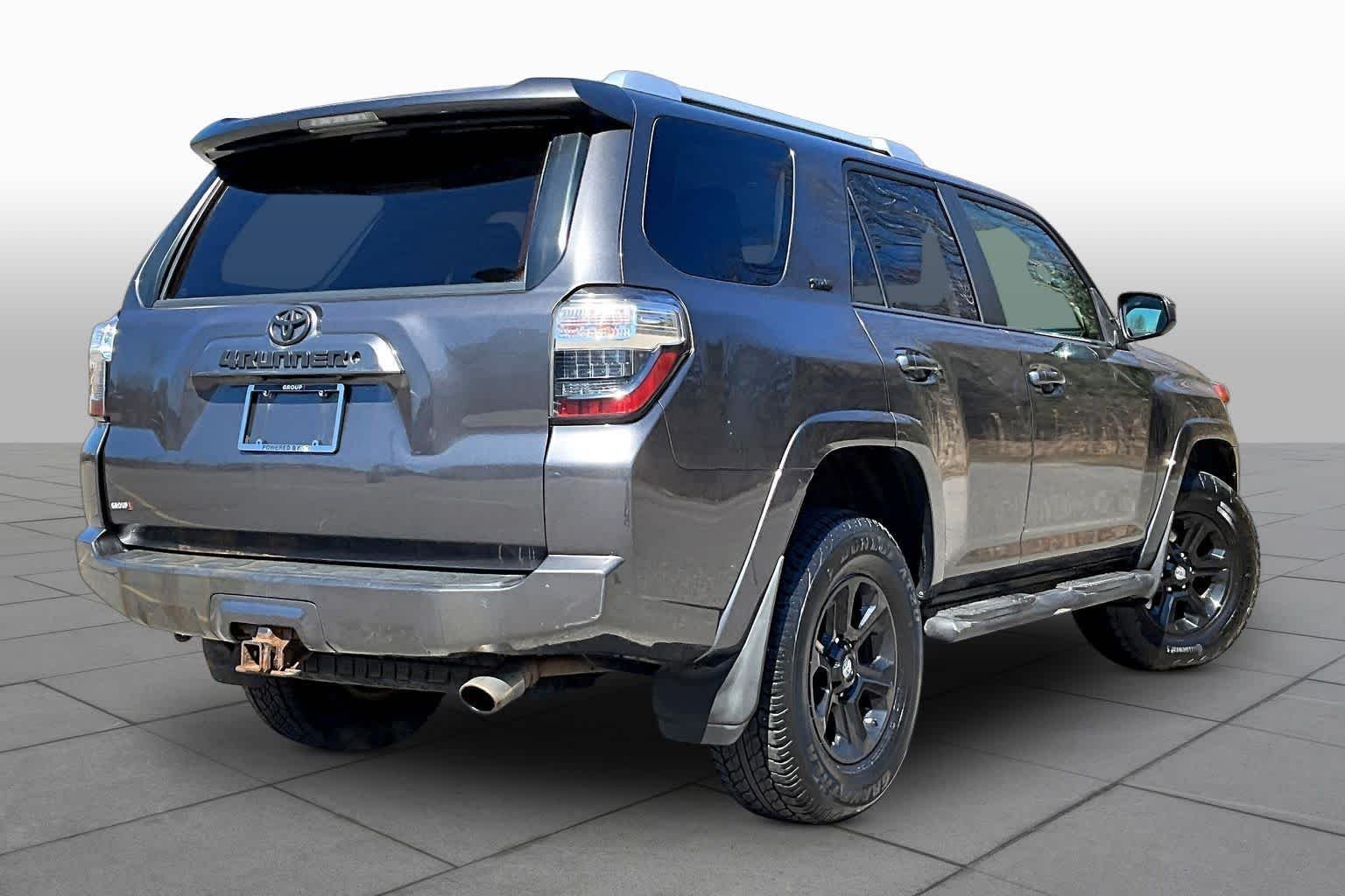 2016 Toyota 4Runner SR5 - Photo 13